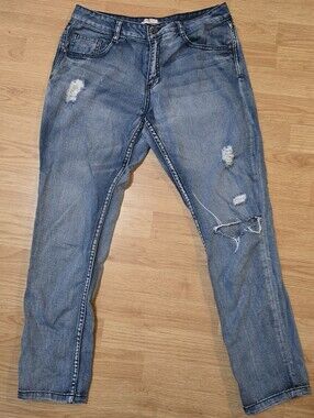 Forever 21 Light Blue Distressed Boyfriend Jeans